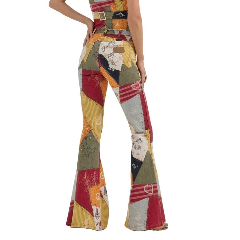 NWT Wrangler x Lainey Wilson Printed Patchwork Sundown Flare Jeans Sz 26 - Picture 2 of 9